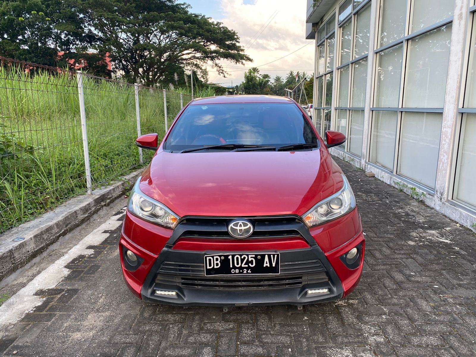 TOYOTA YARIS 2014